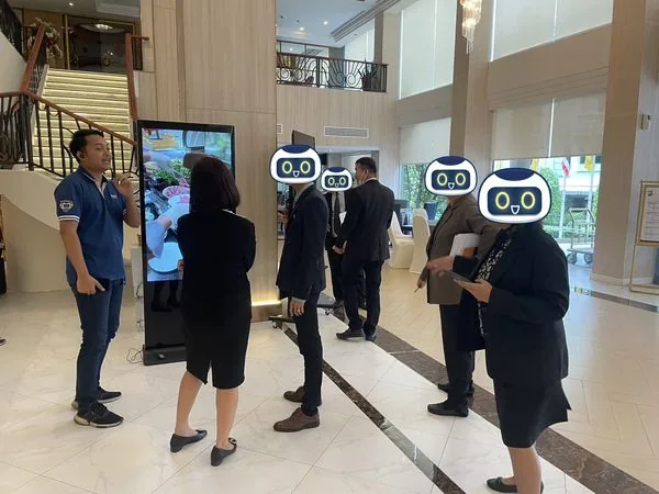 ส่งมอบ Digital Signage รุ่น BAT-55-A(4K) จำนวน 4 เครื่อง 2