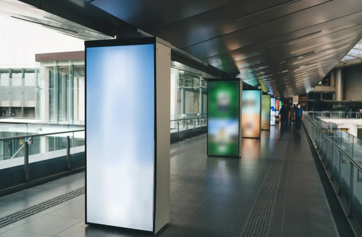 S/W Version 2 คือซอฟต์แวร์จัดการและควบคุมจอ Digital Signage